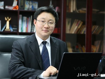 科大讯飞董事长刘庆峰 科大讯飞董事长刘庆峰