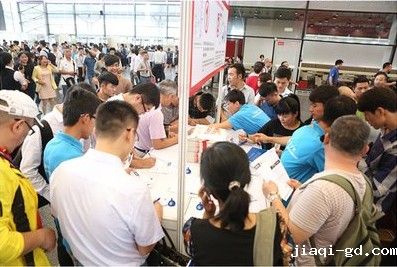 “第十三届广州国际广告标识展”抢攻上海滩2